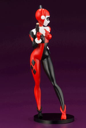 ARTFX+ DC Universe Batman - The Animated Series 1/10 Scale Pre-Painted Figure: Harley Quinn Animated