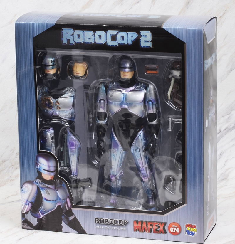 MAFEX RoboCop 2 image 13