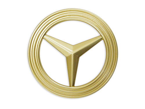 Persona 4 - Yasogami High School: School Insignia Pins image 1