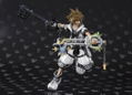 S.H.Figuarts Kingdom Hearts II: Sora Final Form thumbnail 4