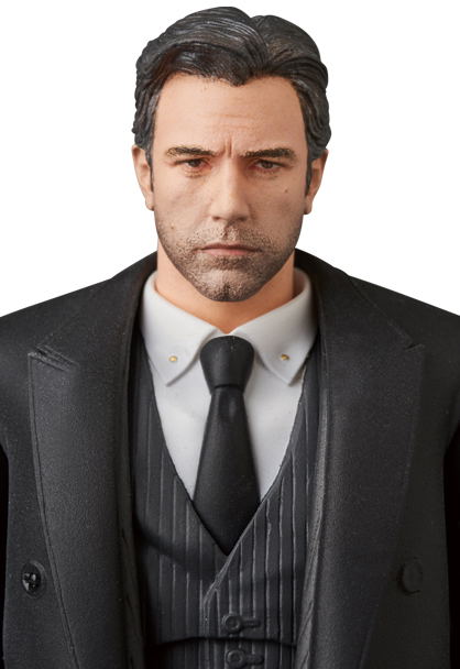 MAFEX Justice League: Bruce Wayne image 5