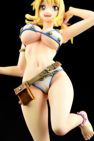 Fairy Tail 1/6 Scale Pre-Painted Figure: Lucy Heartfilia Swimsuit Gravure Style