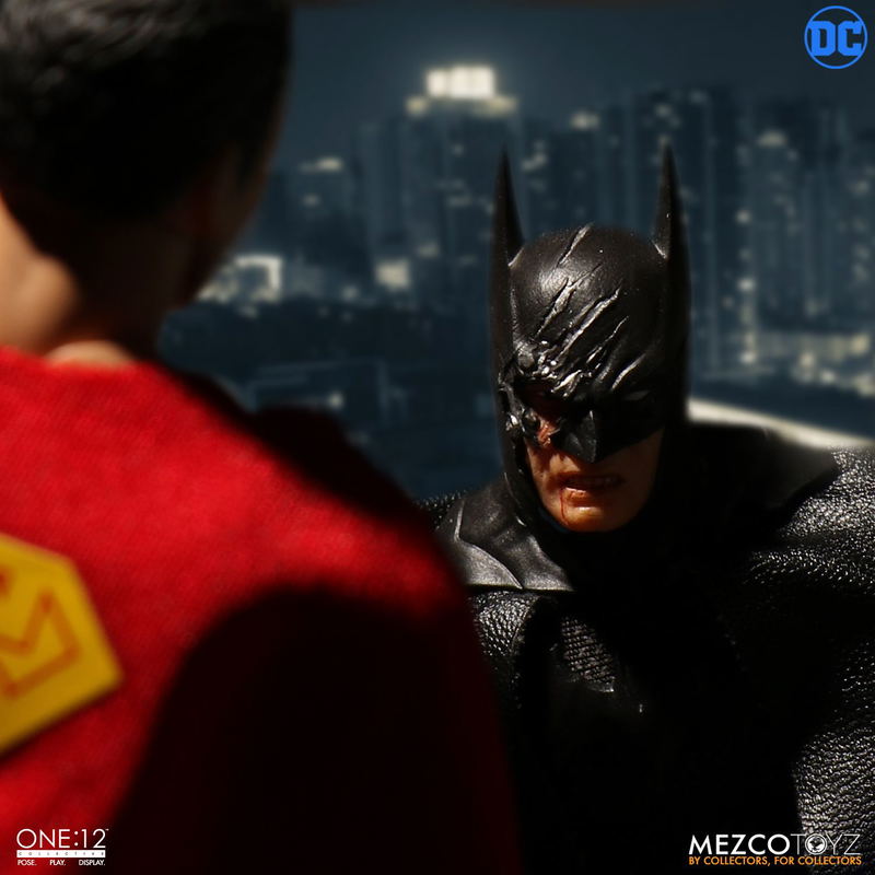 One:12 Collective Action Figure: Batman Sovereign Knight image 11