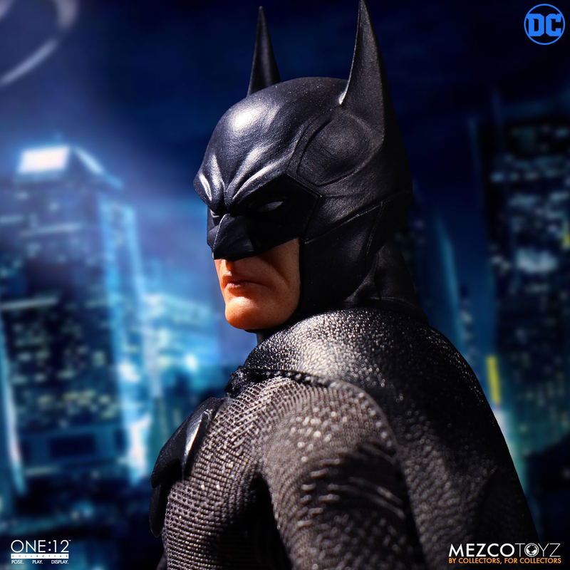 One:12 Collective Action Figure: Batman Sovereign Knight image 3
