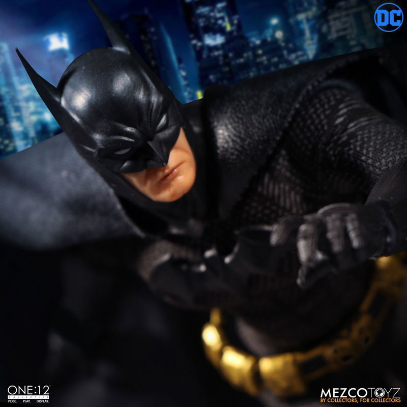 One:12 Collective Action Figure: Batman Sovereign Knight image 5