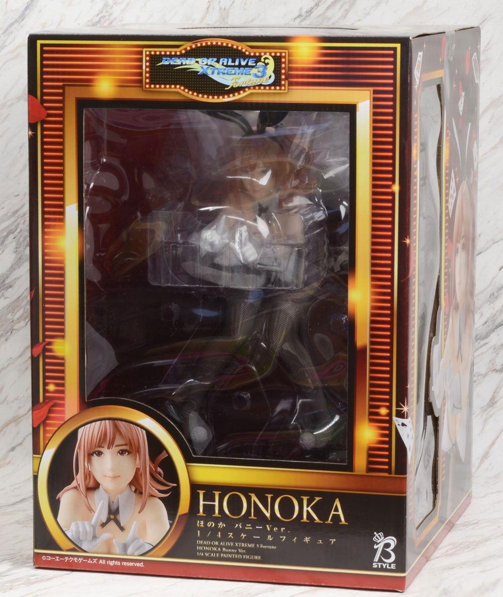 Dead or Alive Xtreme 3 1/4 Scale Pre-Painted Figure: Honoka Bunny Ver.