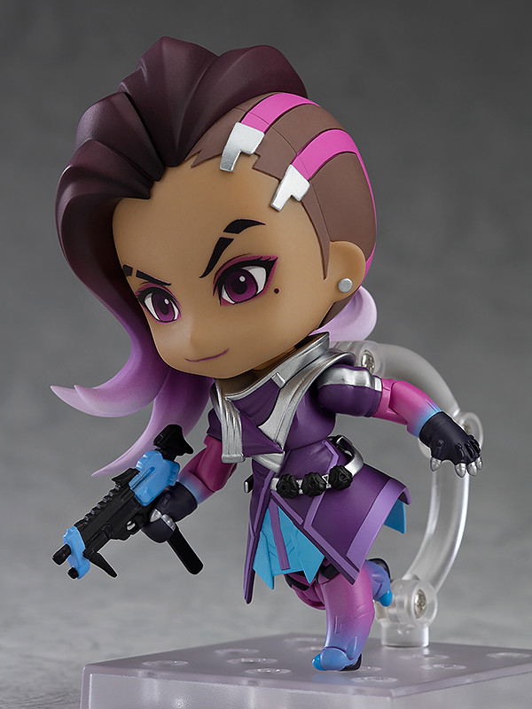 Nendoroid No. 944 Overwatch: Sombra Classic Skin Edition image 3