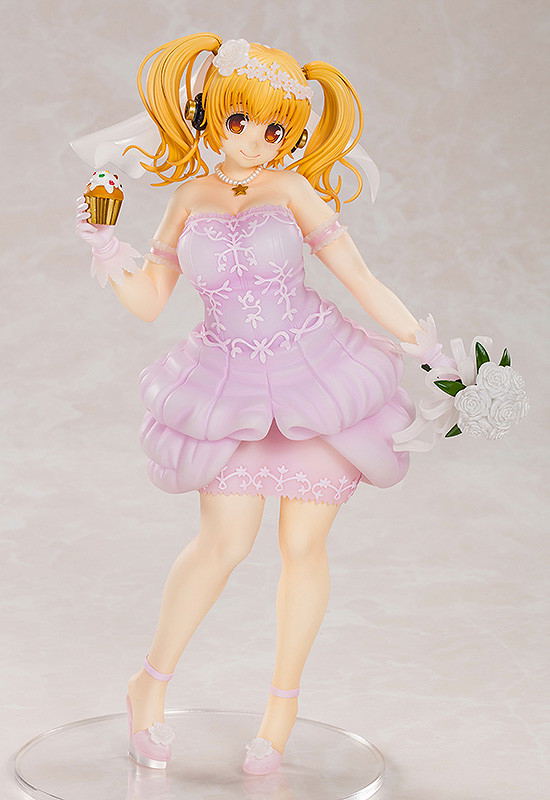 Super Pochaco 1/5 Scale Pre-Painted Figure: Super Pochaco Wedding Ver. image 2