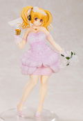 Super Pochaco 1/5 Scale Pre-Painted Figure: Super Pochaco Wedding Ver. thumbnail 3