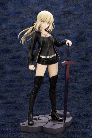 Fate/Grand Order 1/7 Scale Pre-Painted Figure: Saber/Altria Pendragon (Alter) Casual Ver. [KOTOBUKIYA Shop Exclusive]