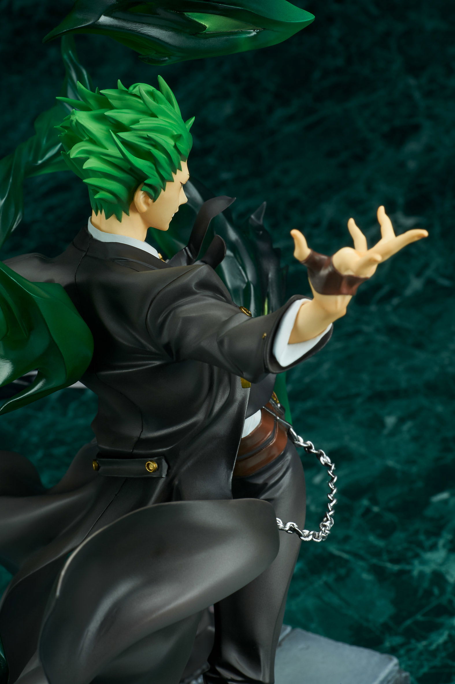 BlazBlue 1/8 Scale Pre-Painted Figure: Hazama