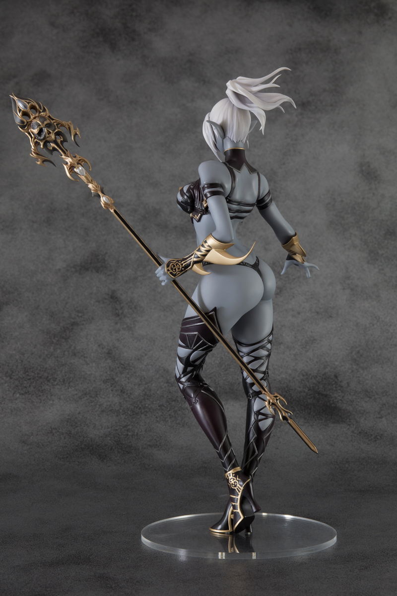 Lineage II 1/7 Scale Pre-Painted Figure: Dark Elf