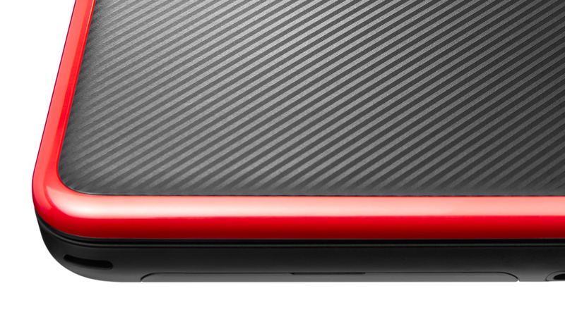 New Nintendo 2DS LL Mario Kart 7 Pack image 2