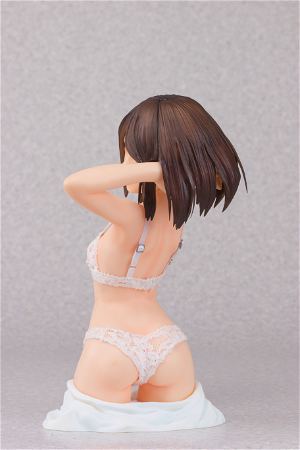 Swimwear Girl Collection 1/3 Scale Pre-Painted Figure: Reina