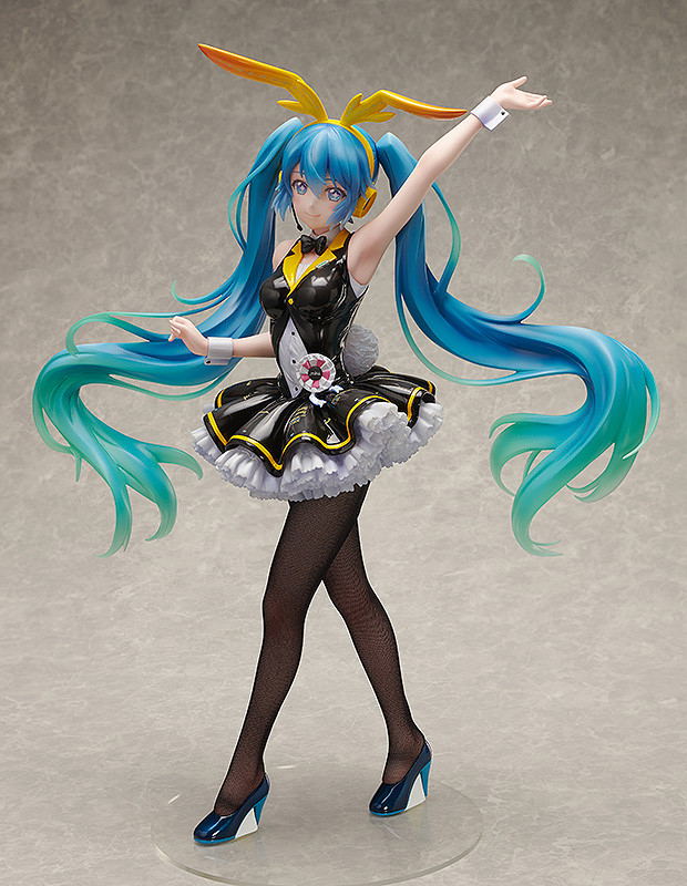 Hatsune Miku Project Diva Arcade 1/4 Scale Pre-Painted Figure: Hatsune Miku My Dear Bunny Ver. [Good Smile Company Online Shop Limited Ver.] image 2