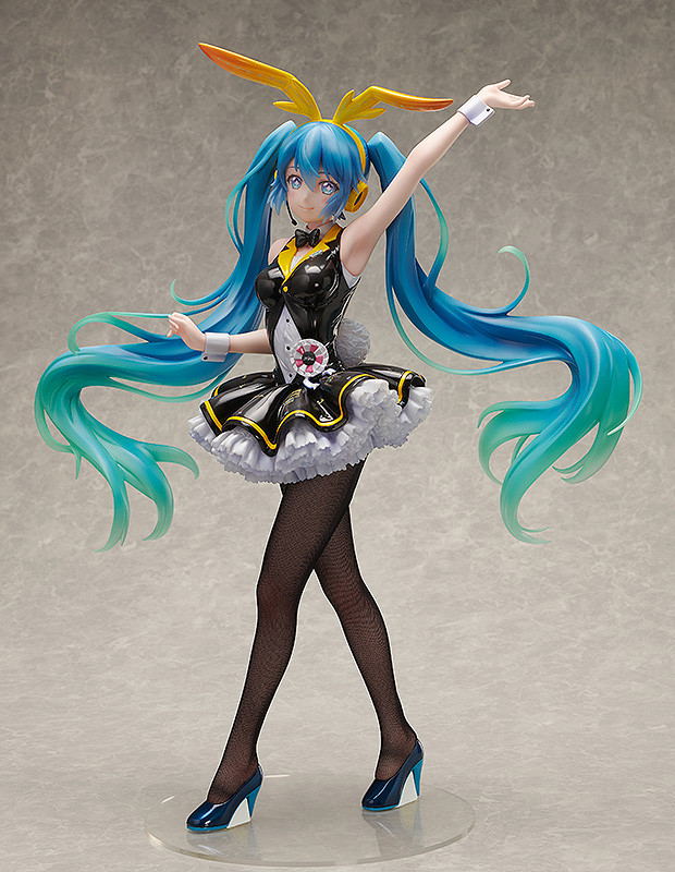 Hatsune Miku Project Diva Arcade 1/4 Scale Pre-Painted Figure: Hatsune Miku My Dear Bunny Ver. [Good Smile Company Online Shop Limited Ver.] image 3