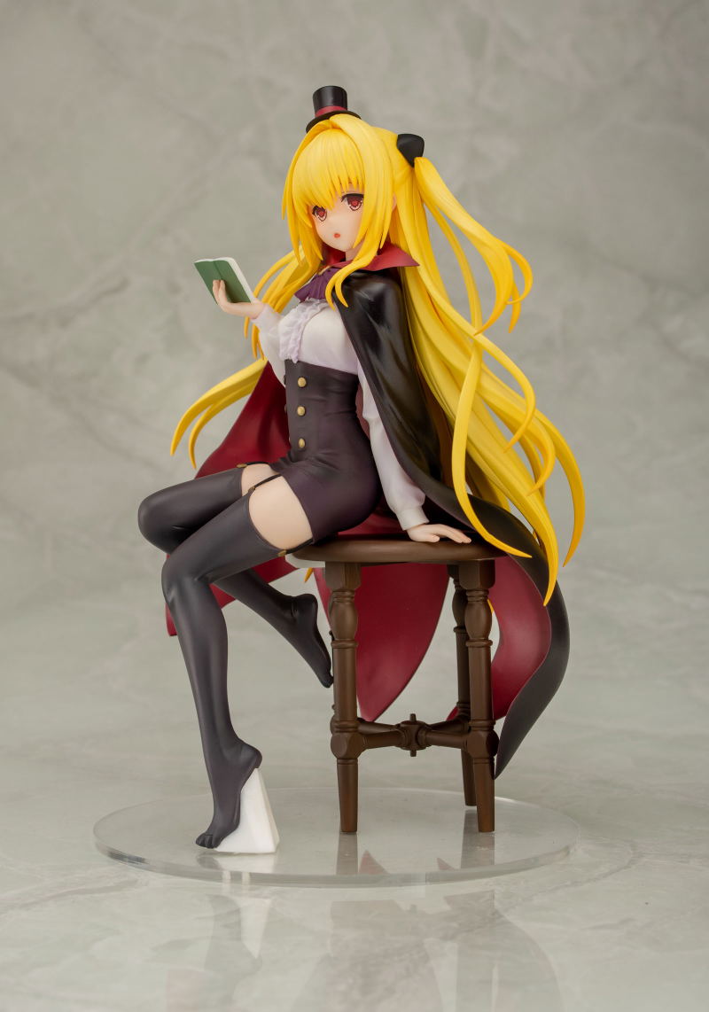To Love-Ru Darkness 1/7 Scale Pre-Painted Figure: Golden Darkness image 4