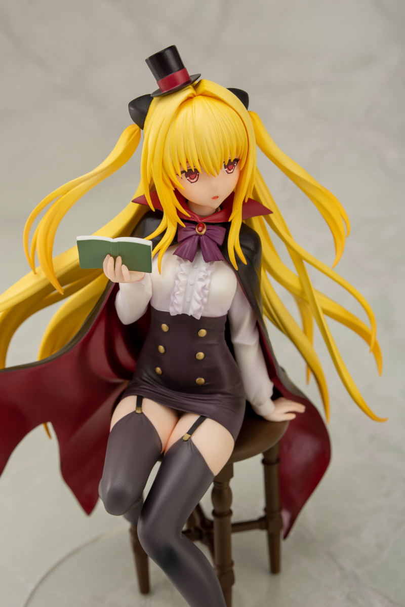 To Love-Ru Darkness 1/7 Scale Pre-Painted Figure: Golden Darkness image 8