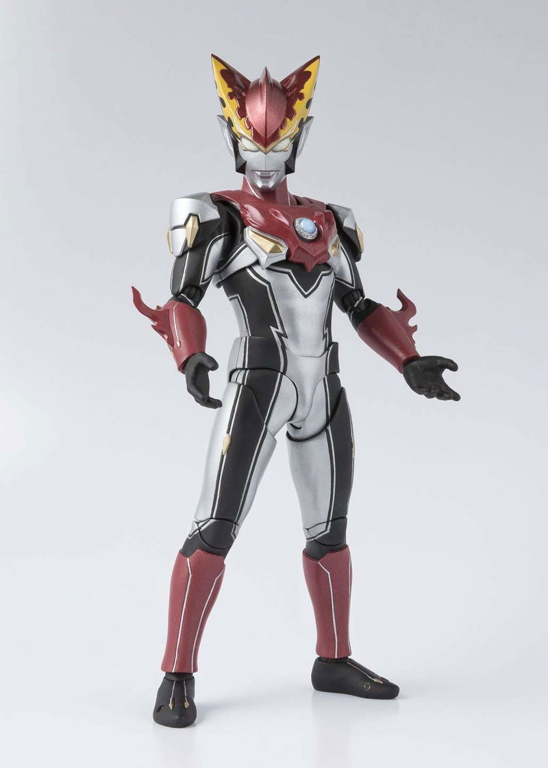 S.H.Figuarts Ultraman R/B: Ultraman Rosso Flame image 10
