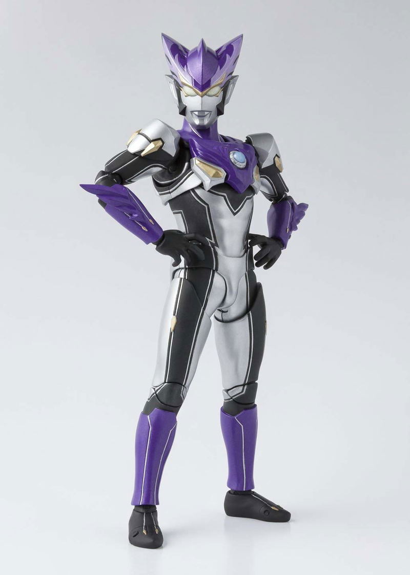 S.H.Figuarts Ultraman R/B: Ultraman Rosso Wind image 4