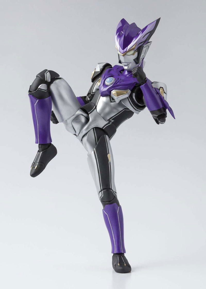 S.H.Figuarts Ultraman R/B: Ultraman Rosso Wind image 9