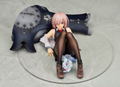 Fate/Grand Order 1/7 Scale Pre-Painted Figure: Mash Kyrielite thumbnail 5