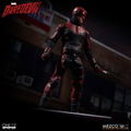 One:12 Collective Action Figure: Daredevil thumbnail 3