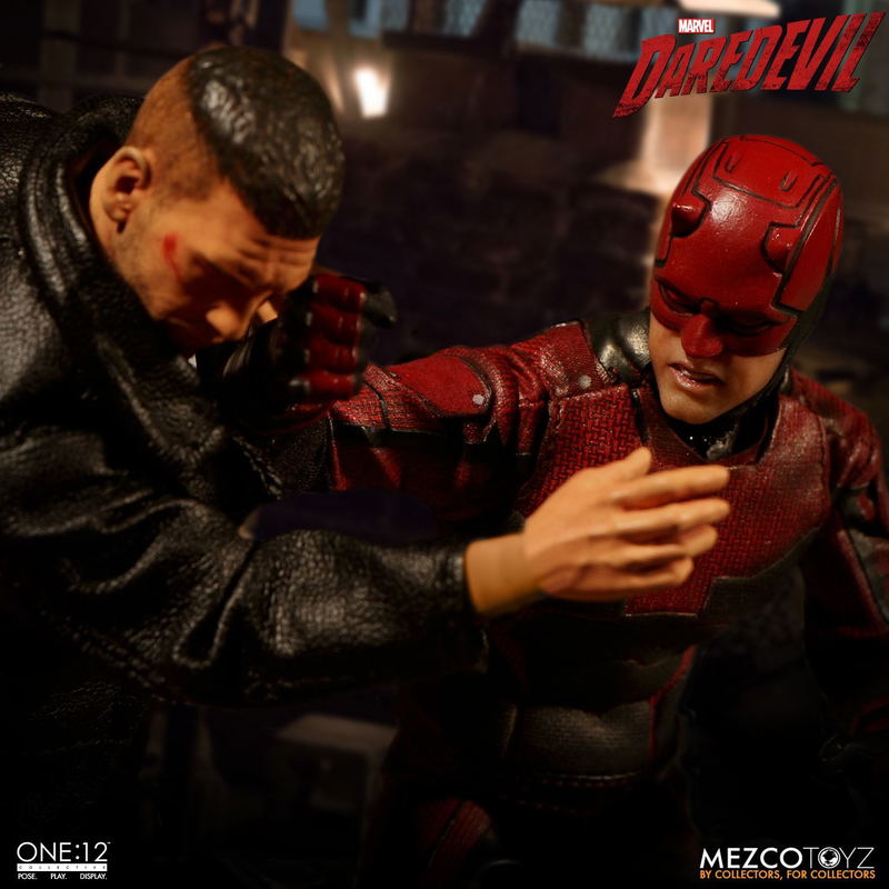 One:12 Collective Action Figure: Daredevil image 8
