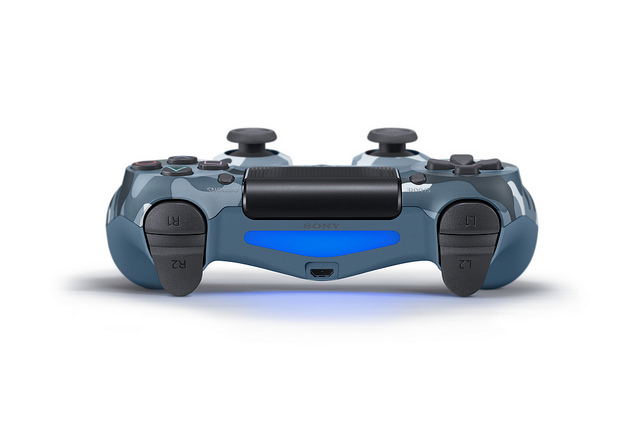 DualShock 4 Wireless Controller (Blue Camo) [Limited Edition] image 2