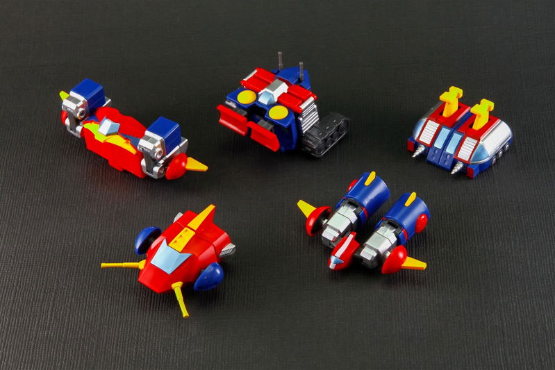 Mini Deformed Series Choudenji Robo Combattler: Combattler V image 3
