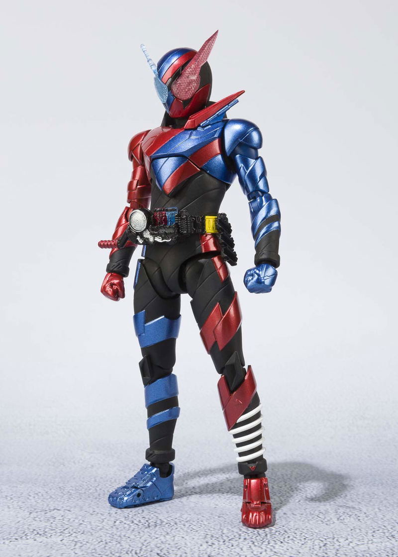 S.H.Figuarts Kamen Rider Build: Kamen Rider Build Rabbit Tank Form 20 Kamen Rider Kicks Ver. (Re-run) image 4