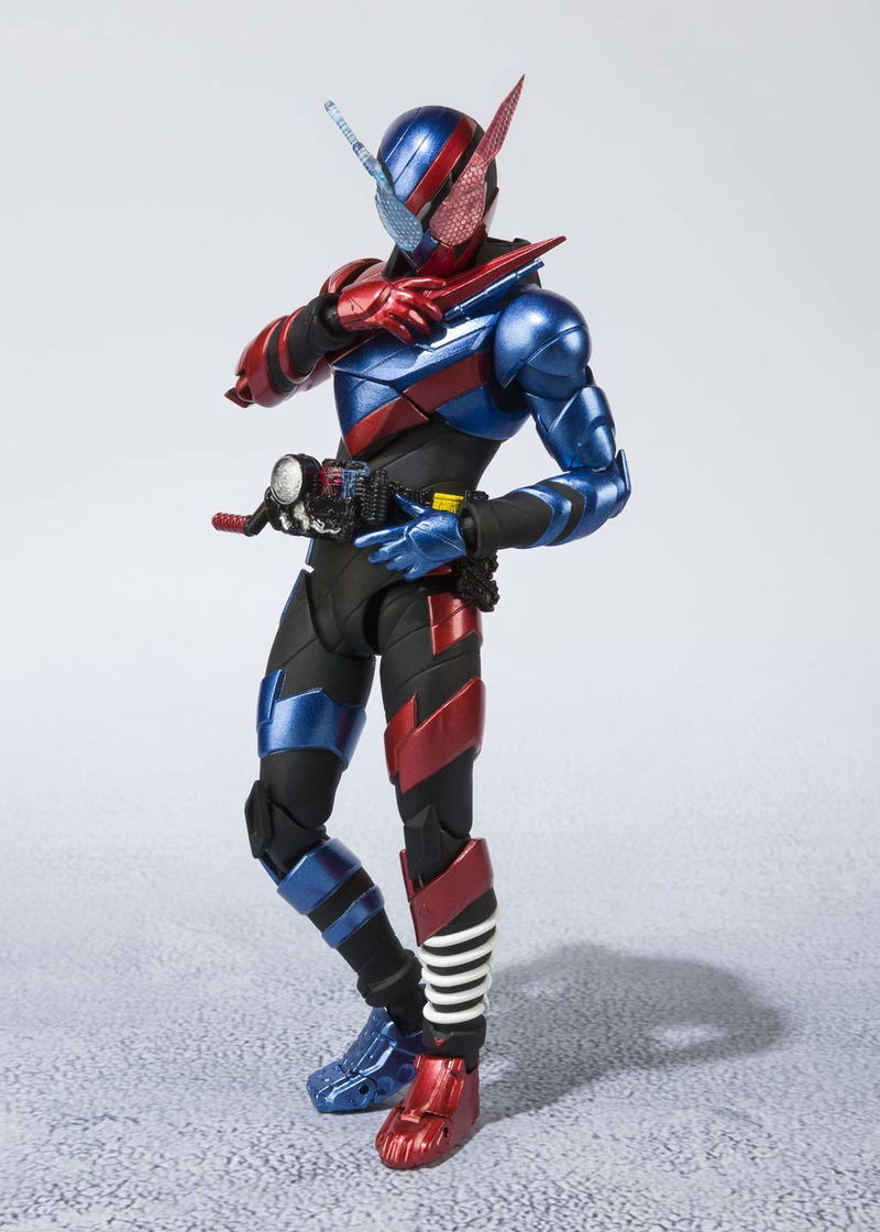 S.H.Figuarts Kamen Rider Build: Kamen Rider Build Rabbit Tank Form 20 Kamen Rider Kicks Ver. (Re-run) image 8