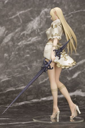 Lineage II 1/7 Scale Pre-Painted Figure: Elf (Re-run)