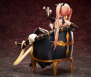 Creator's Collection 1/7 Scale Pre-Painted Figure: Dracula†Revi Standard Ver.