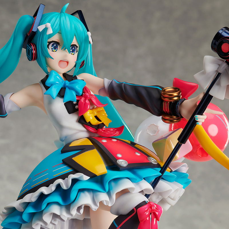 Vocaloid 1/7 Scale Pre-Painted Figure: Hatsune Miku Magical Mirai 2018 Ver. image 3