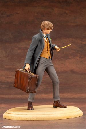 ARTFX+ Fantastic Beasts - The Crimes of Grindelwald 1/10 Scale Pre-Painted Figure: Newt Scamander