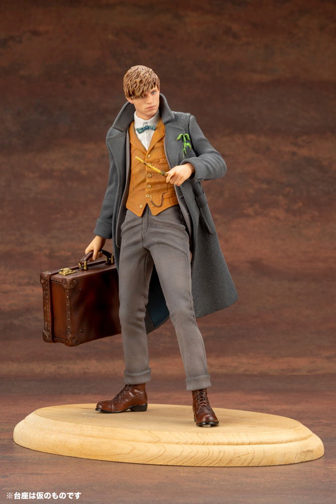 ARTFX+ Fantastic Beasts - The Crimes of Grindelwald 1/10 Scale Pre-Painted Figure: Newt Scamander image 7