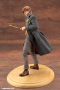 ARTFX+ Fantastic Beasts - The Crimes of Grindelwald 1/10 Scale Pre-Painted Figure: Newt Scamander thumbnail 8