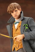 ARTFX+ Fantastic Beasts - The Crimes of Grindelwald 1/10 Scale Pre-Painted Figure: Newt Scamander thumbnail 9