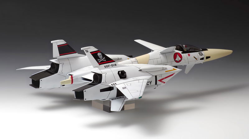 The Super Dimension Fortress Macross Flash Back 2012 1/72 Scale Model Kit: VF-4 Lightning III Deluxe Ver. image 12