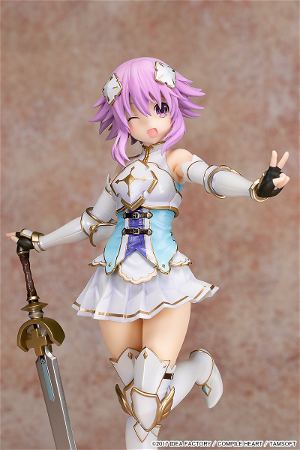 Cyberdimension Neptunia 4 Goddesses Online 1/7 Scale Pre-Painted Figure: Holy Knight Neptune