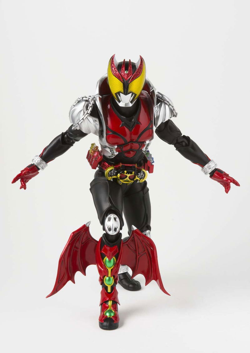 S.H.Figuarts Shinkocchou Seihou Kamen Rider Kiva: Kiva Form image 3