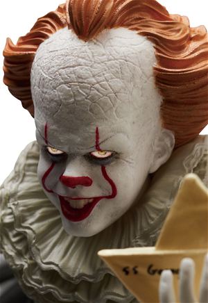 MAFEX No.093 It: Pennywise
