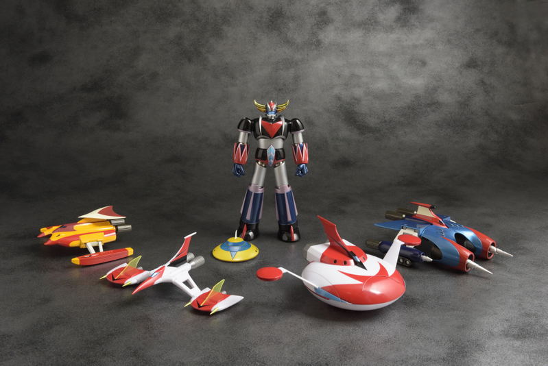 Dynamite Action! UFO Robot Grendizer: Grendizer & Spazers Set image 7