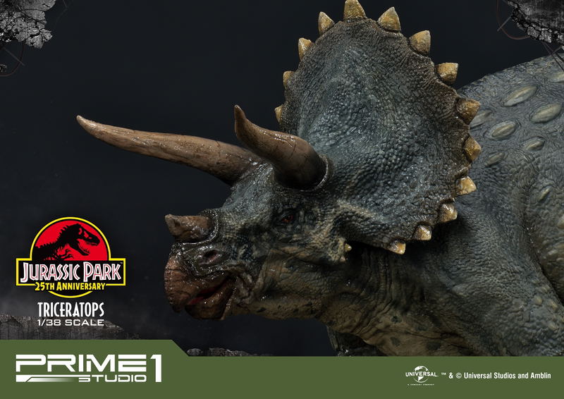 Jurassic Park Prime Collectible 1/38 Scale Figure: Triceratops image 16