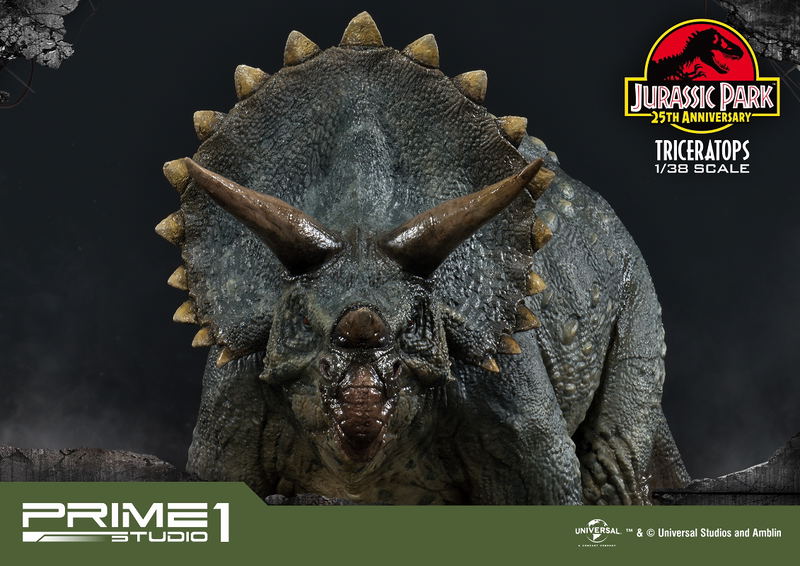 Jurassic Park Prime Collectible 1/38 Scale Figure: Triceratops image 17