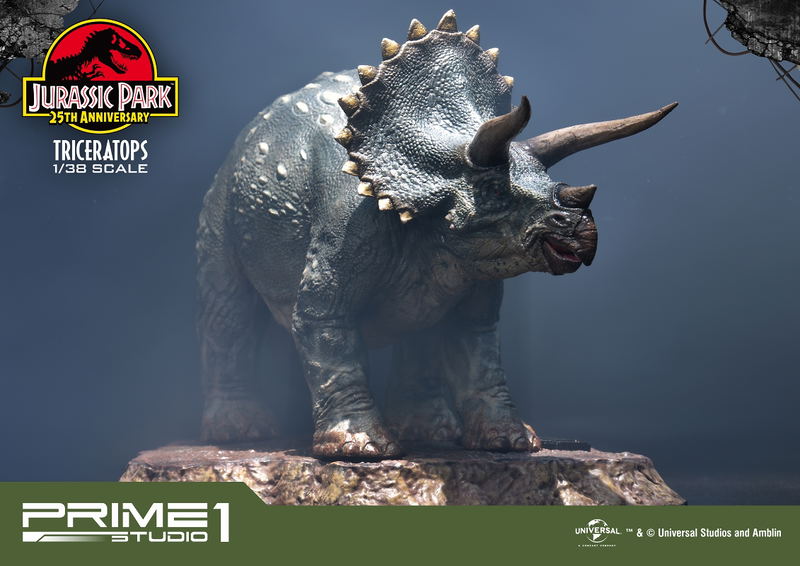 Jurassic Park Prime Collectible 1/38 Scale Figure: Triceratops image 21