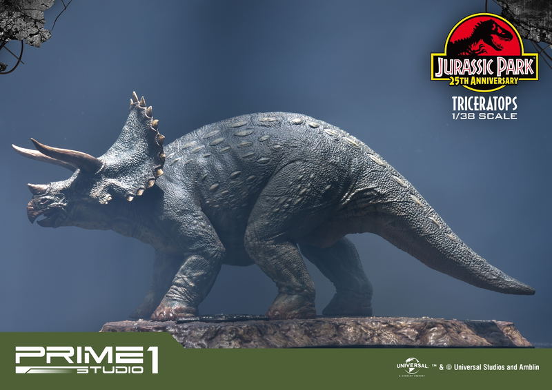 Jurassic Park Prime Collectible 1/38 Scale Figure: Triceratops image 23