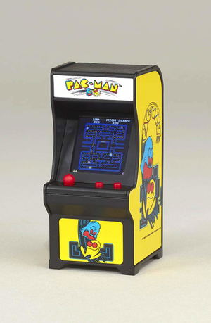 Tiny Arcade (Pac-Man)_