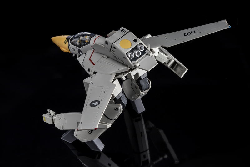 Macross Do You Remember Love? 1/60 Perfect Trance: VE-1 Elint Seeker Premium Finish image 4